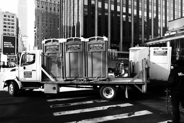 Best Porta potty rental near me  in Covina, CA